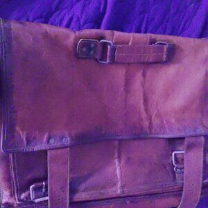 VINTAGE - STUNNING HANDMADE MEN'S LEATHER MESSENGER BAG!